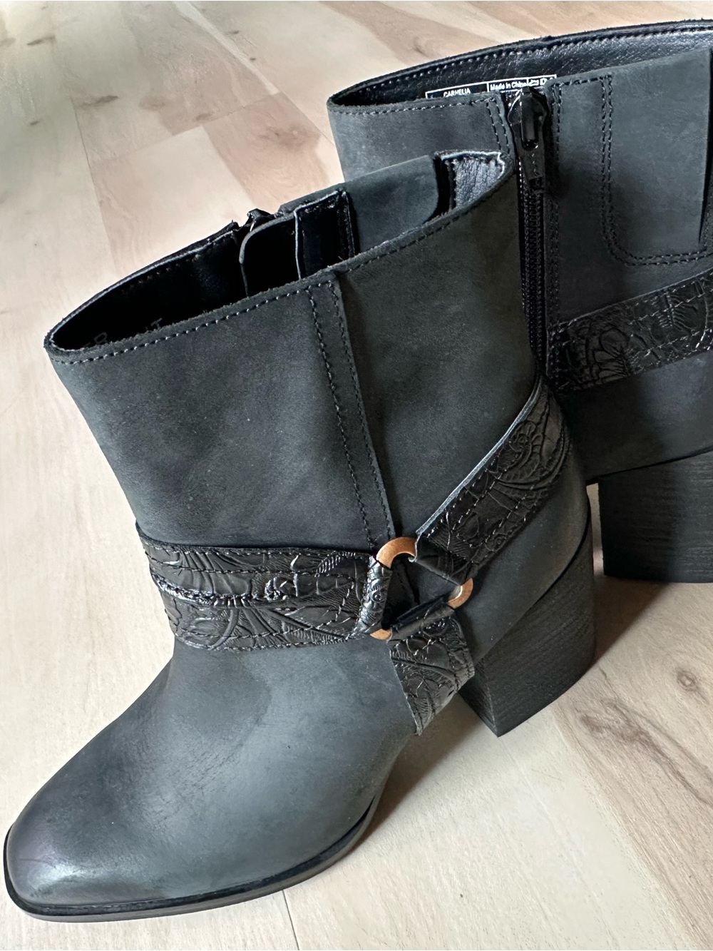 Vionic Carnelia Water Repellent Ankle Boots 7.5 black nubuck leather - Picture 7 of 14